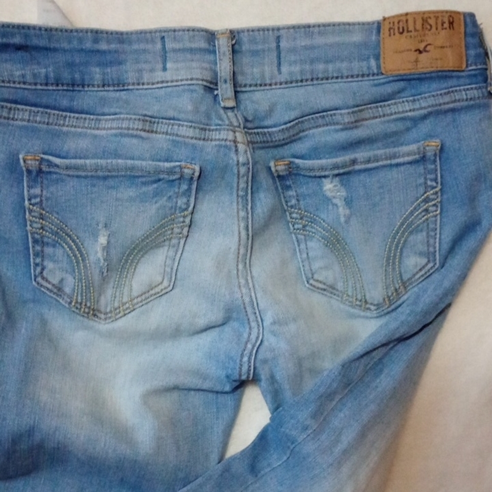 Blue Skinny Jeans with Distressed Details - Picture 6 of 6